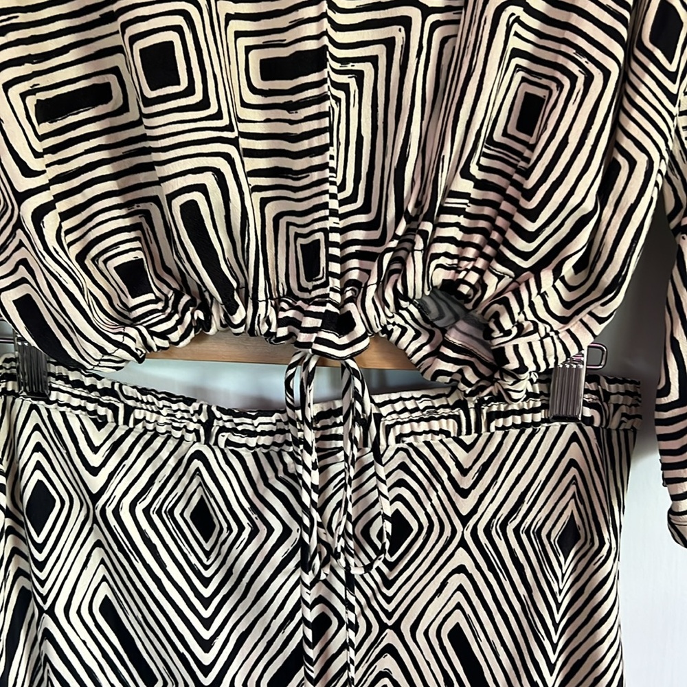 Zara Geometric Skirt and Blouse Two Piece - Picture 9 of 13